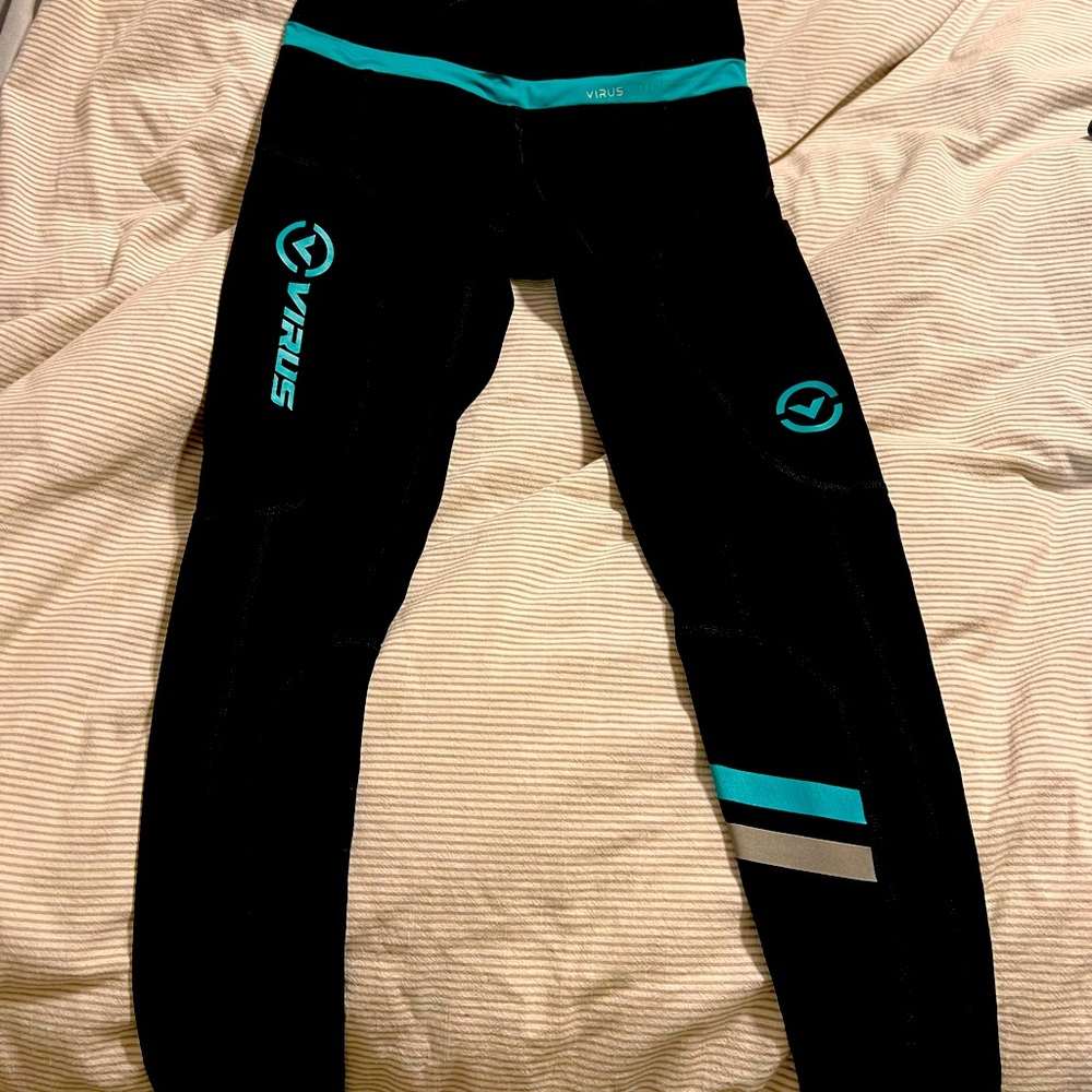 Virus leggings